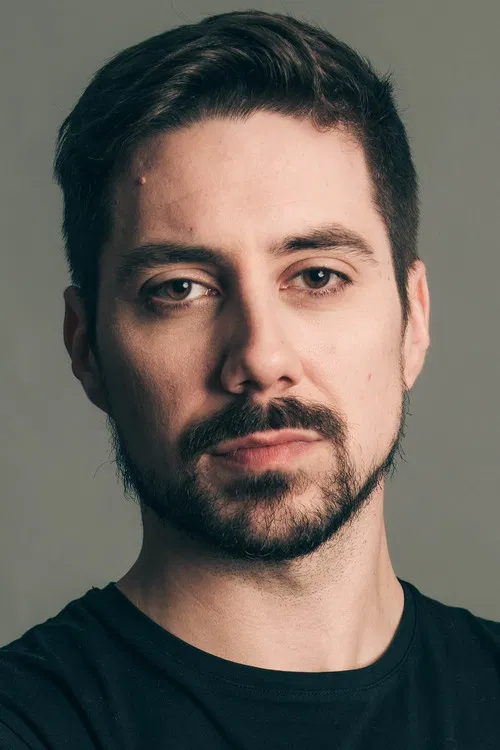 Adrián Ríos profile