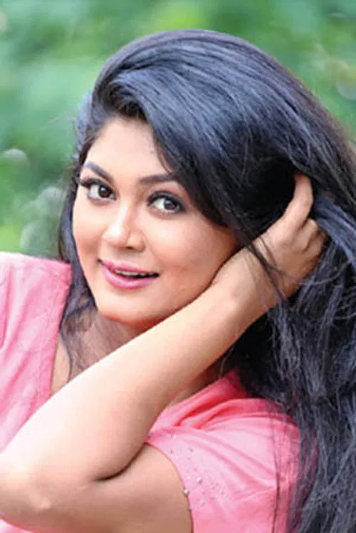 Mousumi Hamid profile