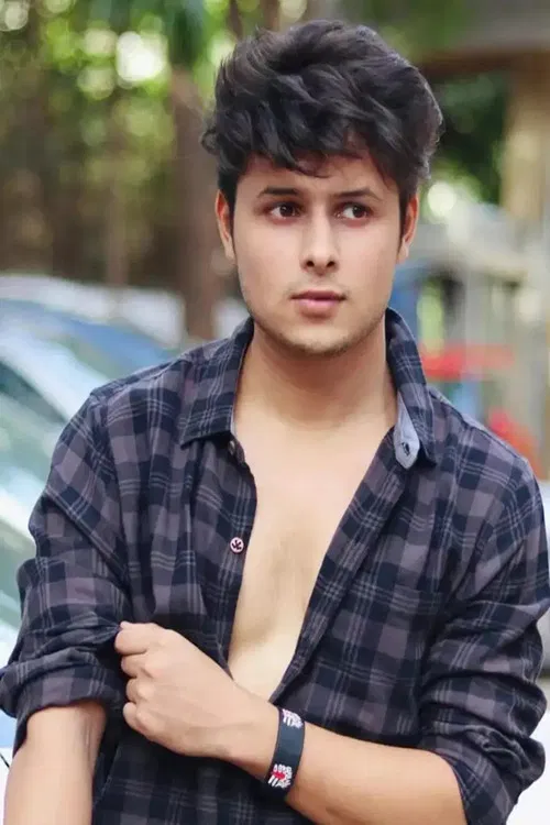 Nitish Bhaluni profile