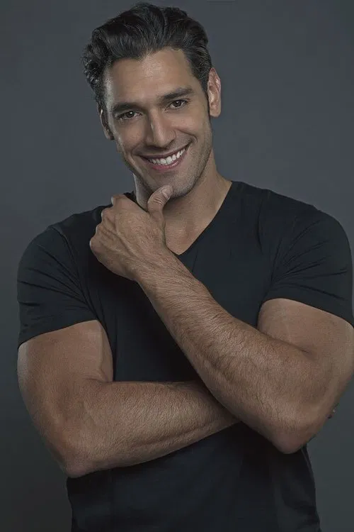 Raúl Coronado profile