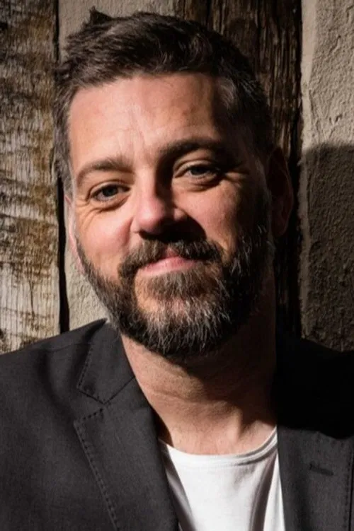 Iain Lee profile