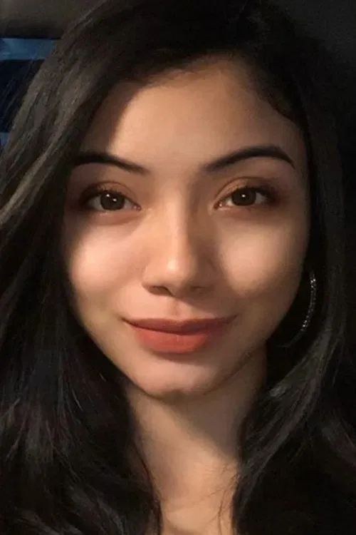 Camelia Natasya kmn profile