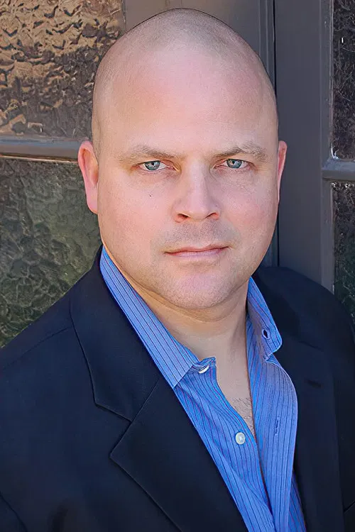 Adrián Colón profile