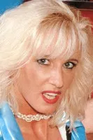 Alexandra Ross profile