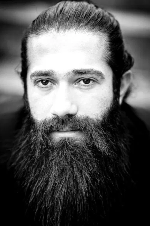 Georges Khoukaz profile