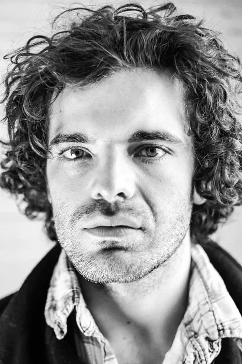 Fionn Cox-Davies profile