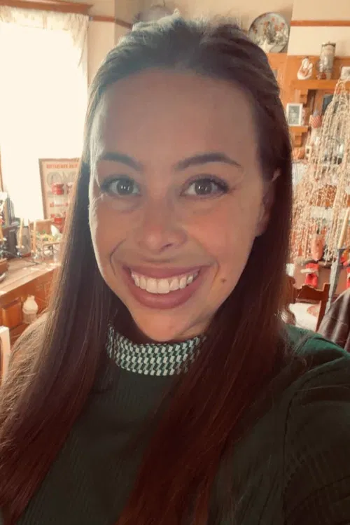 Jennifer Harp profile