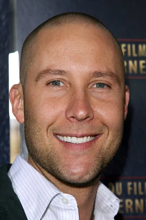 Michael Rosenbaum profile
