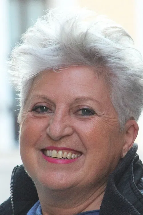 Paula Arjona profile