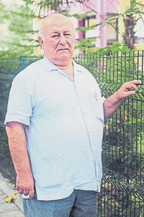 Veli Göçer profile