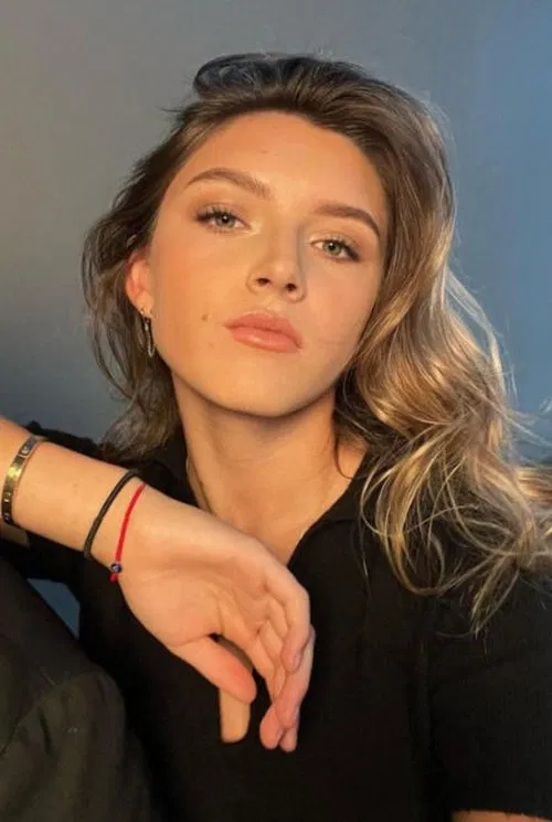 Antonia Mayer profile