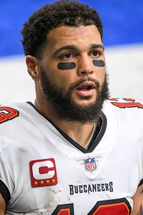 Mike Evans profile