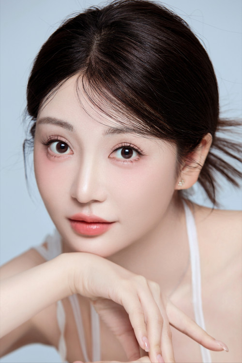 Kang Yihan profile