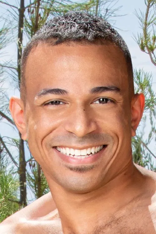 Zario Travezz profile