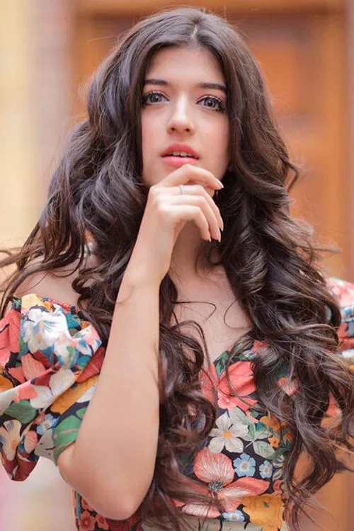 Mehak Manwani profile