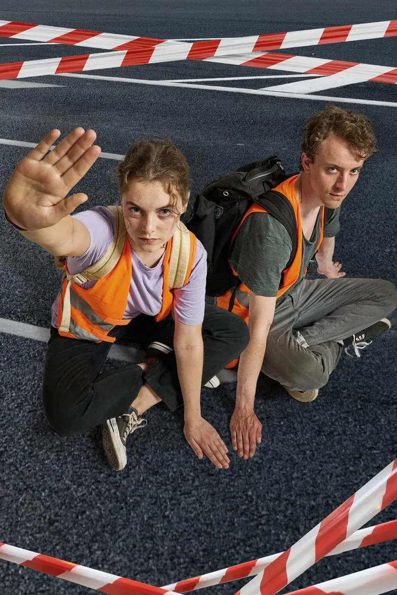 Aufgestaut poster background