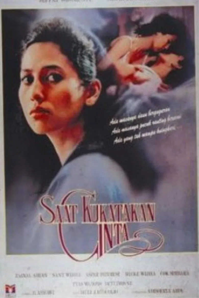 Saat Kukatakan Cinta poster background