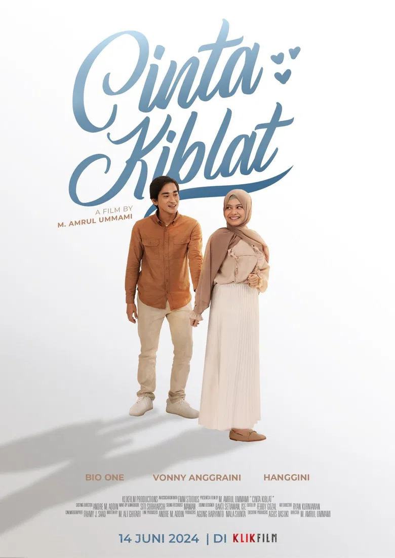 Cinta Kiblat poster background