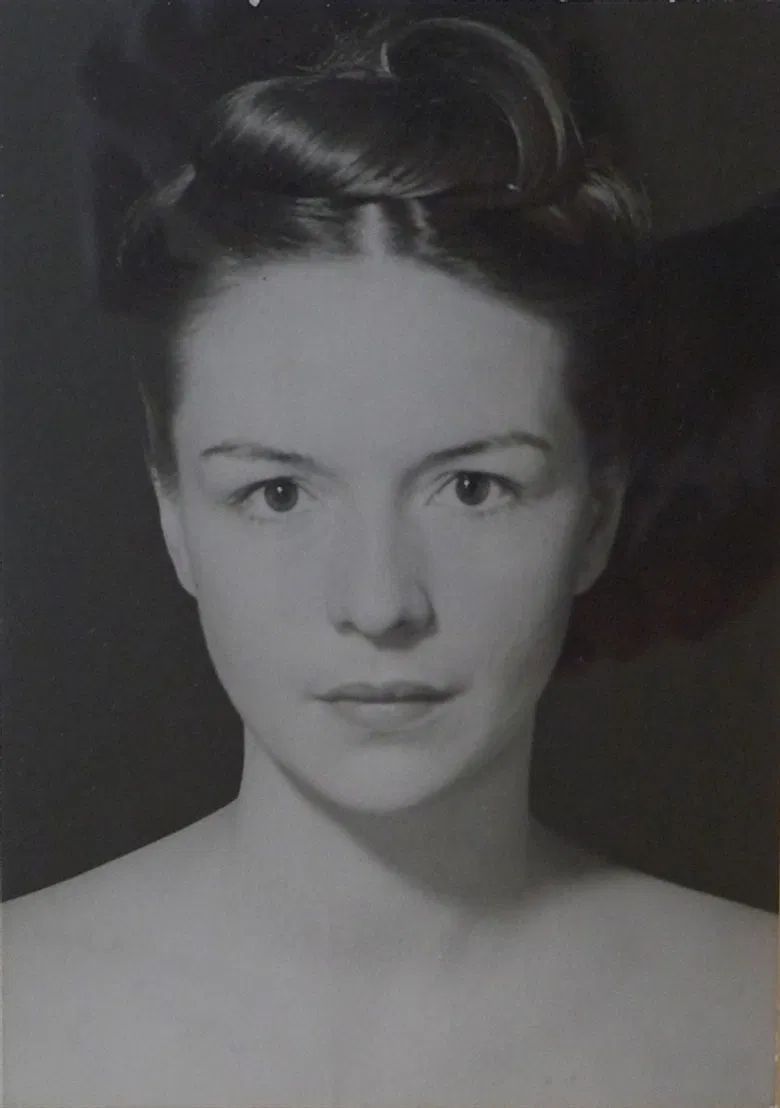 Screen Test [ST107]: Ruth Ford poster background