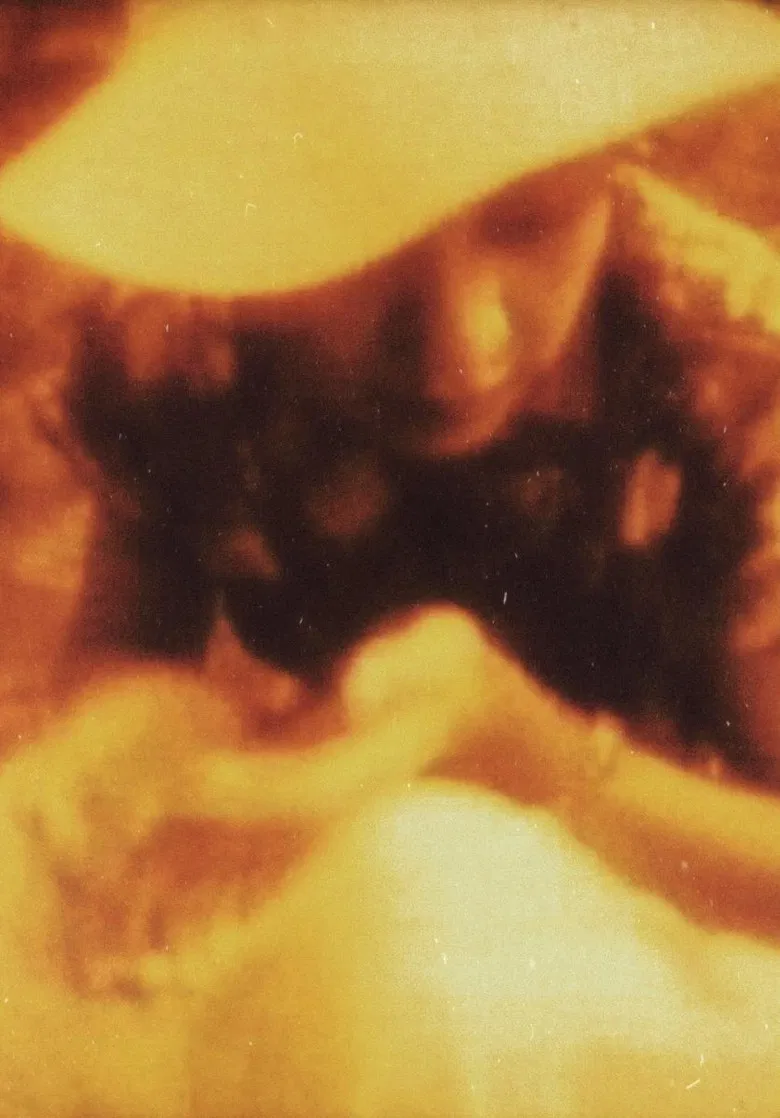 V/M. Drifting poster background