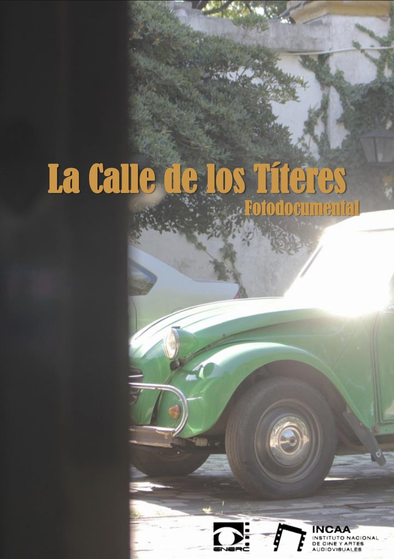 La Calle de los Títeres poster background