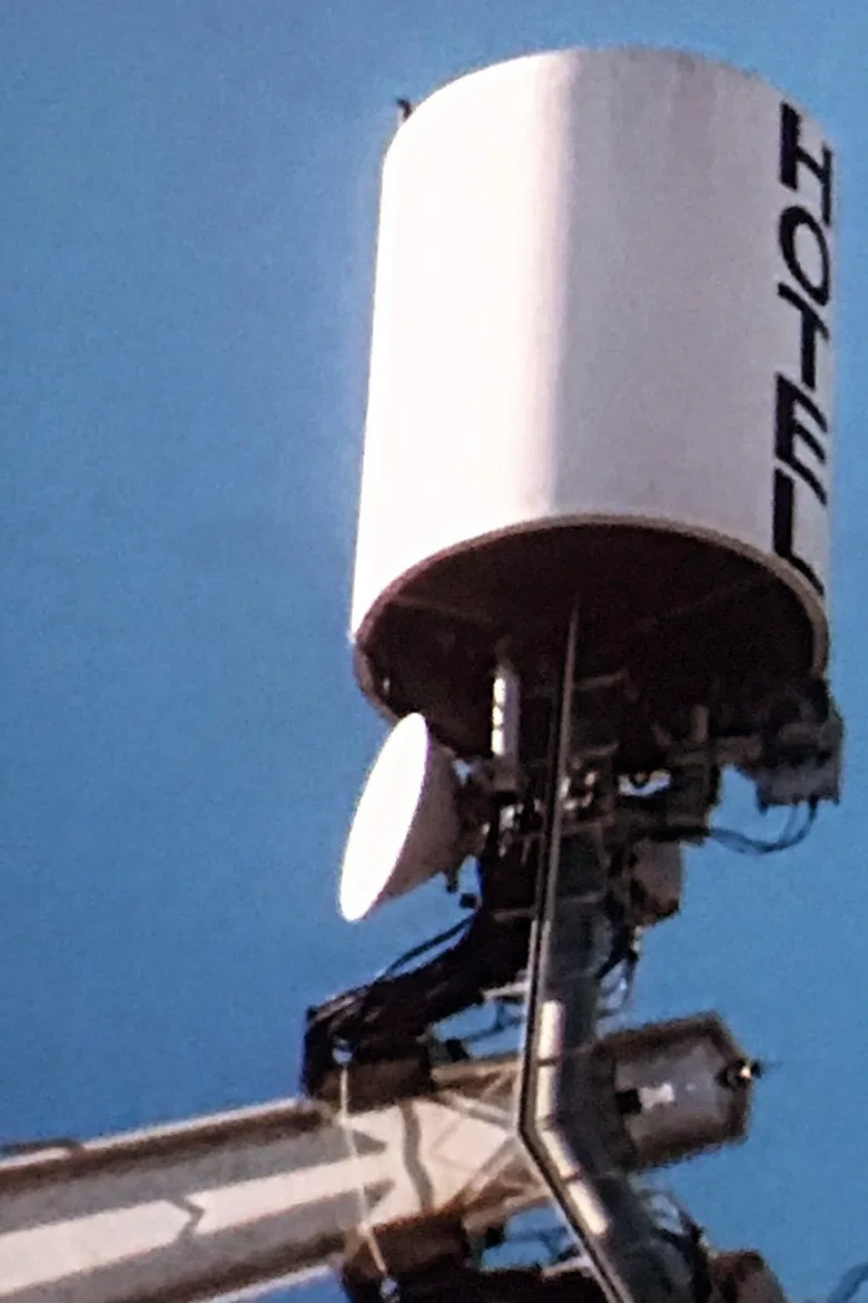 Sei ancora tu poster background