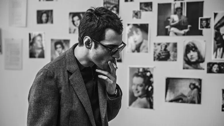 Zoey Deutch as Jean Seberg and Aubry Dullin as Jean-Paul Belmondo filming a scene