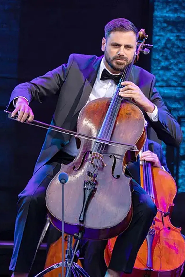 Stjepan Hauser plays Bach and Morricone @ Château de Neuschwanstein 2025 poster background