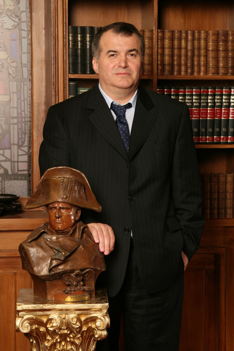 Anticamera poster background