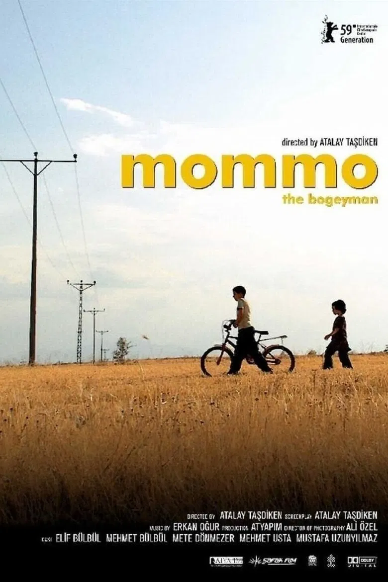 Mommo: Kız Kardeşim poster background