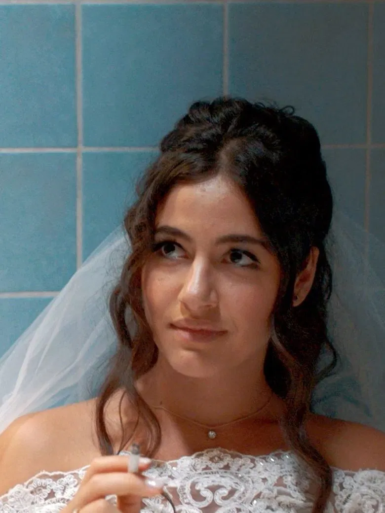 Was bleibt poster background