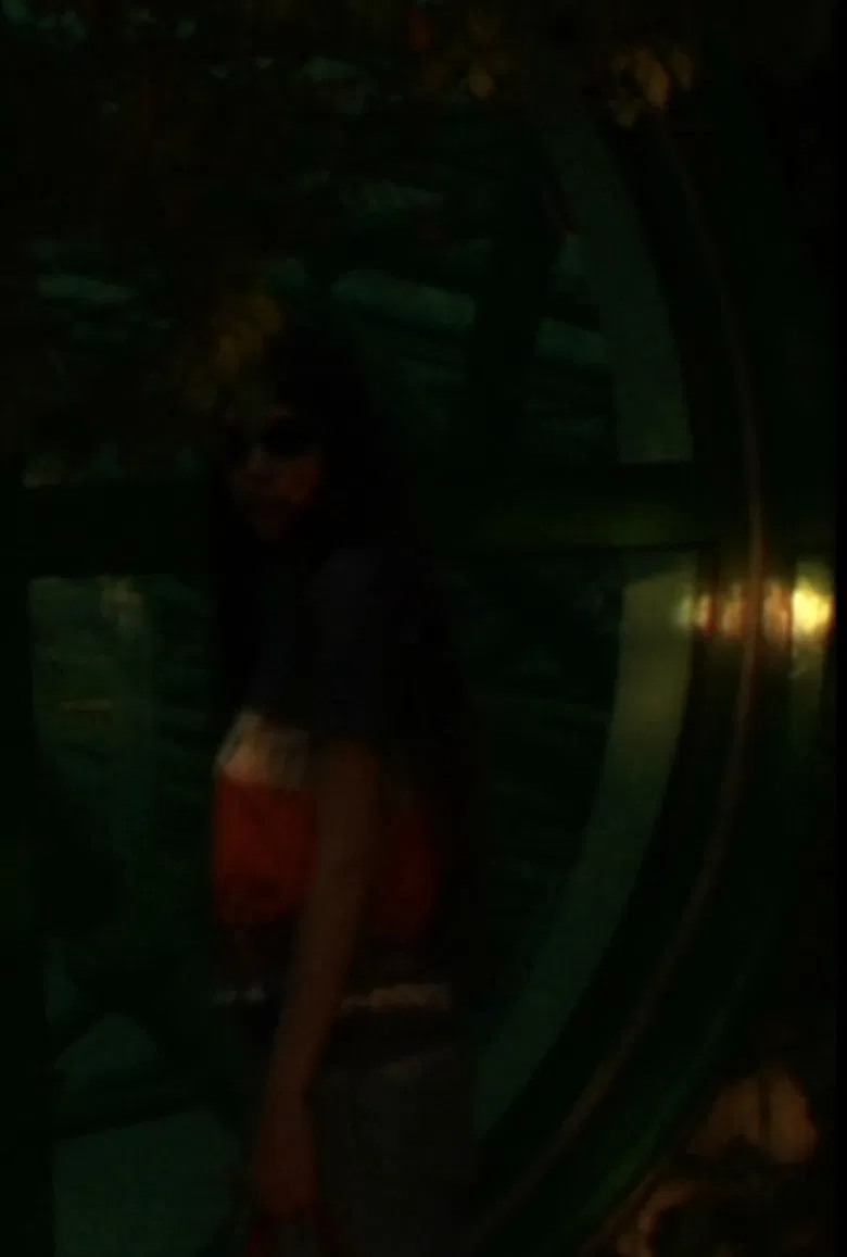 Waning poster background