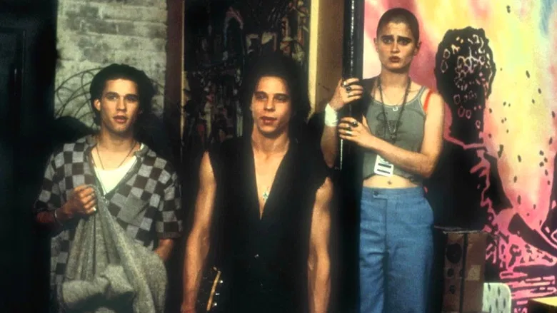 Renée Zellweger as Gina singing on the rooftop