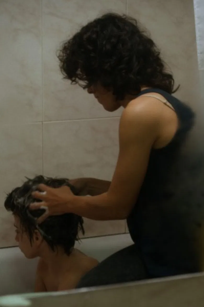 Miquel de nit poster background