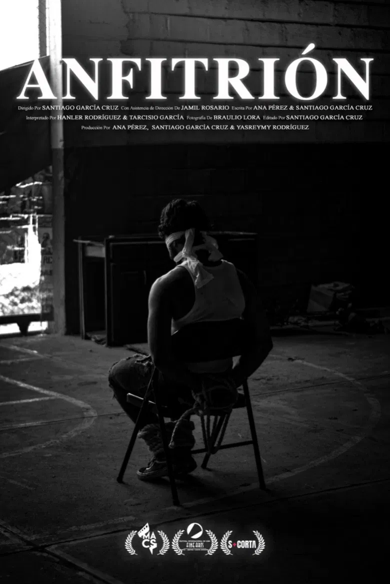 Anfitrión poster background