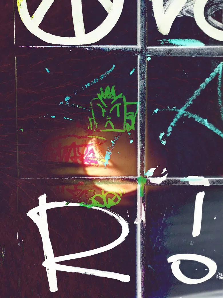 quando você vem? poster background