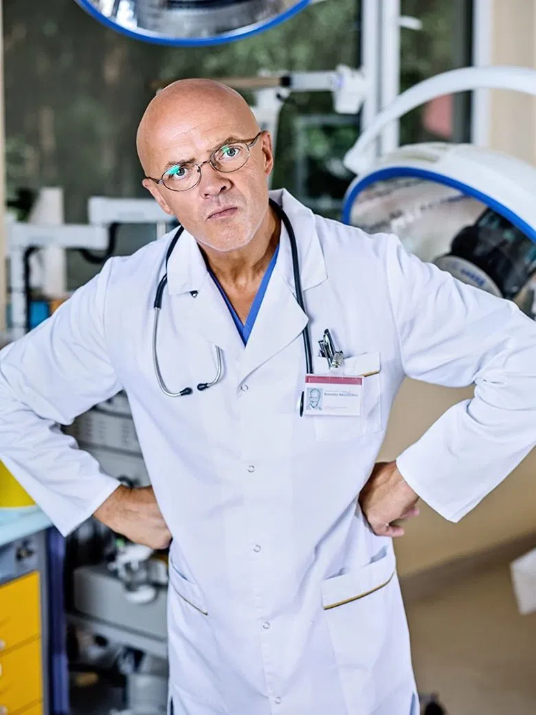 Rezidentai poster background