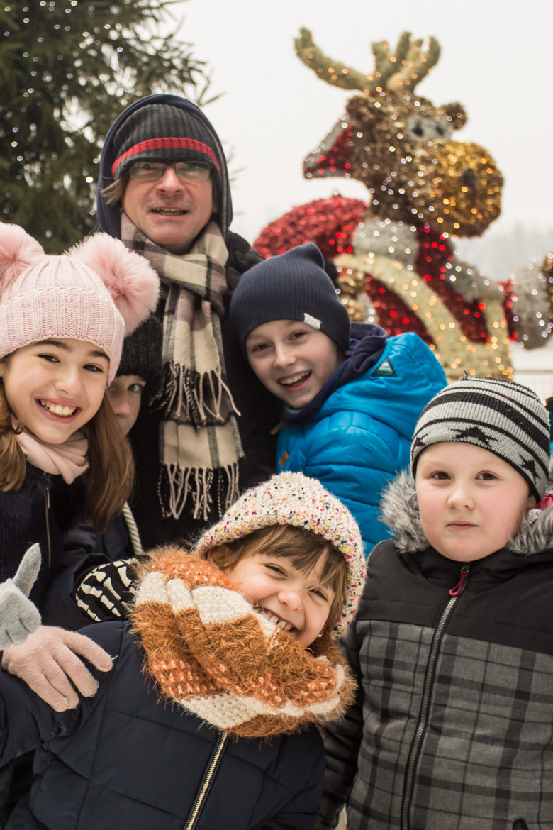 Prázdniny: Vianočné dobrodružstvo poster background